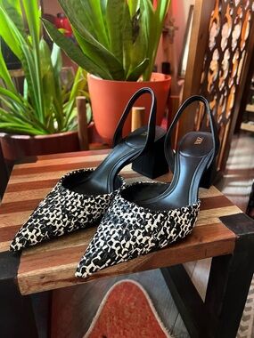 Zara chunky heel pointy toe sandal summer shoe woven raffia